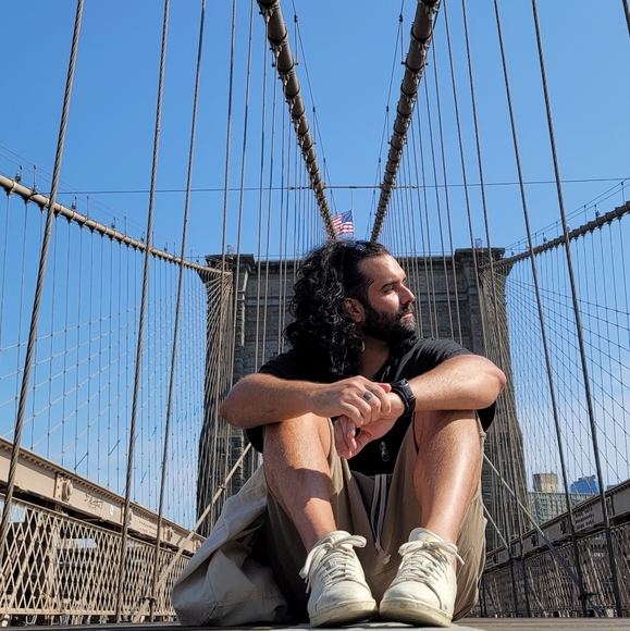 Meet your Posher, Jonathan - Picture 3 of 4